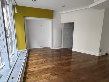 location local commercial 28m² angers 49100