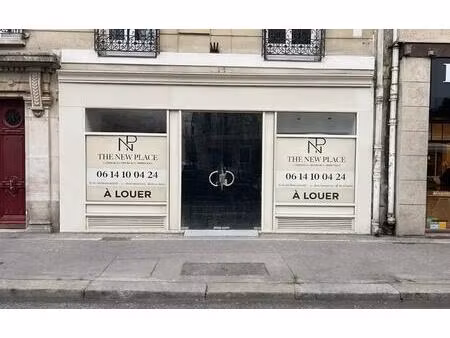 location commerce 87 m²