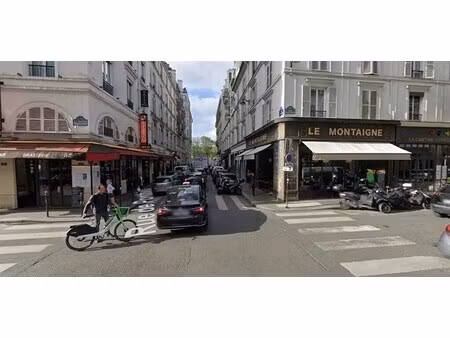 location commerce 114 m²