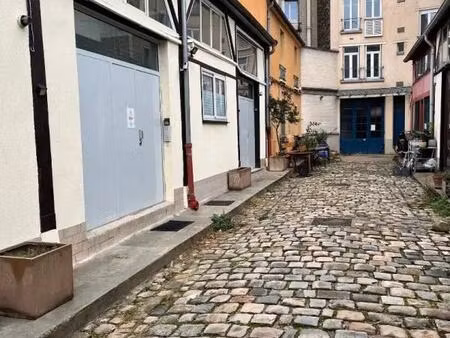 location commerce paris 75020 210m²