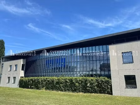 vente bureaux 2 070 m²