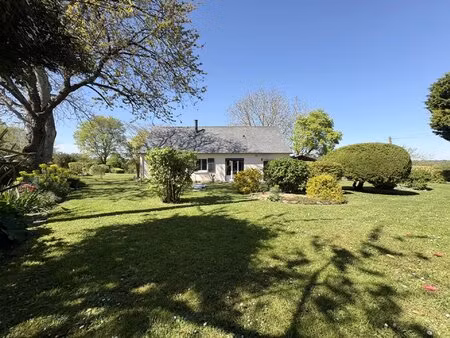 maison de plain-pied écuillé sur parcelle de 5 924 m²