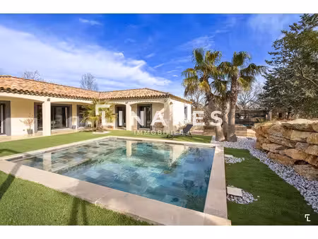 vente maison plan-d'aups-sainte-baume 83640 - - surface privée