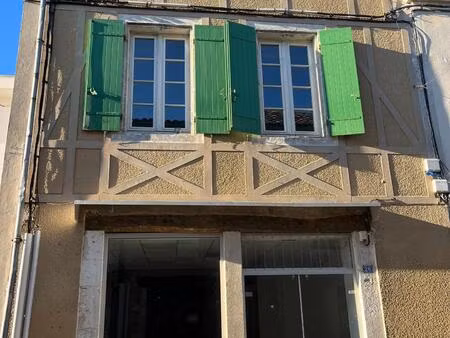 immeuble d'environ 260 m2 au coeur de la bastide