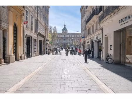 murs commerciaux - rue saint-ferreol - 13006 marseille