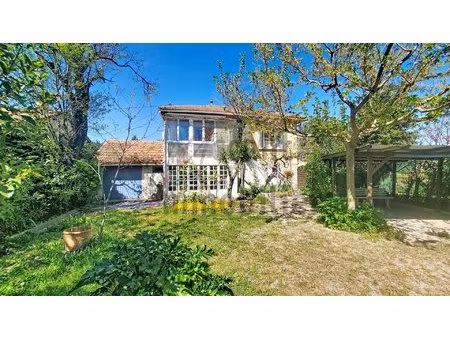 graveson : maison avec jardin