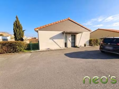 vente maison à saint-laurent-sur-sèvre (85290) : à vendre / 83m² saint-laurent-sur-sèvre