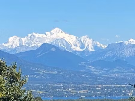terrain viabilisé à grilly