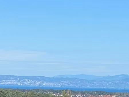 terrain viabilisé à grilly