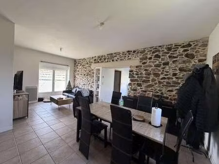 vente maison à saint-hilaire-de-chaléons (44680) : à vendre / 63m² saint-hilaire-de-chaléo