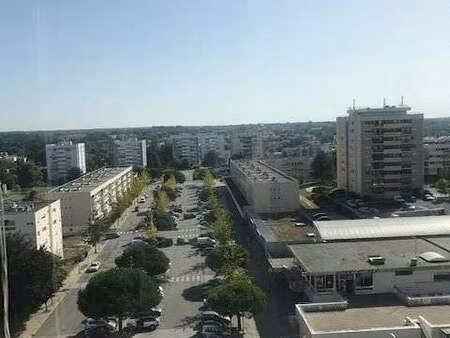 location appartement t1 à la roche-sur-yon (85000) : à louer t1 / 32m² la roche-sur-yon