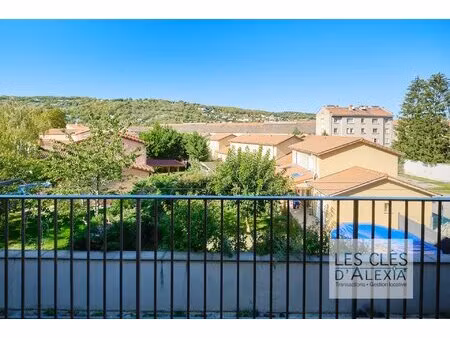 charmant t2 traversant avec vue dégagée - route d'echalas - givors