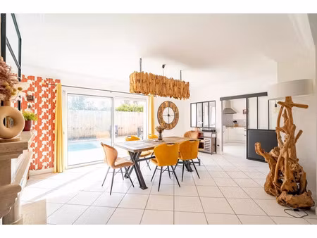 vente maison 8 pièces 232 m² bègles (33130)