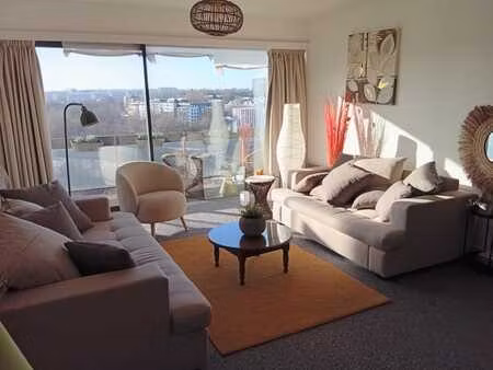 studio lumineux de 46m2 à woluwe-saint-etienne