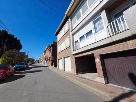 garage une voiture - centre tubize - 30.000€