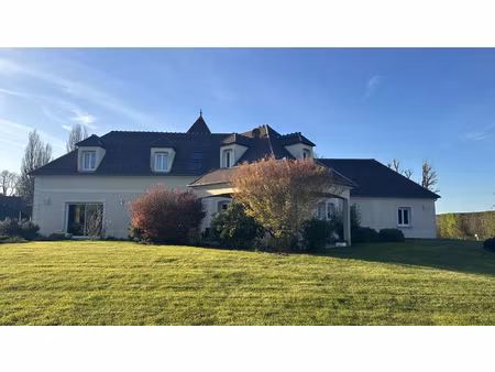 entre beauvais et amiens