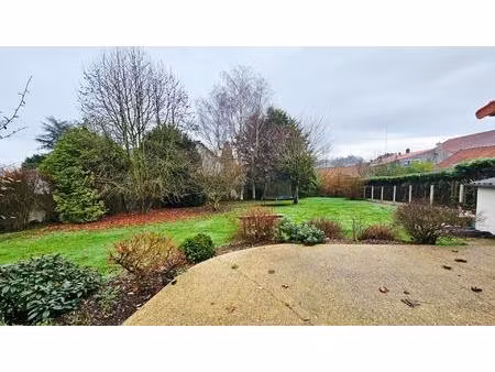 jolie maison de ville