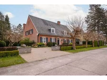 villa de caractère dans le domaine de bouchout à wemmel