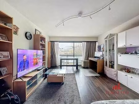 magnifique studio avec terrasse  piscine  sauna & parking !