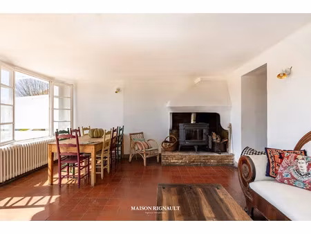 vente maison 18 pièces 393 m² à coursegoules (06140)  649 000 €
