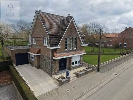 charmante woning te neerhespen
