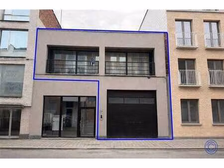 magazijn met kantoorruimte te huur op toplocatie – perfect v