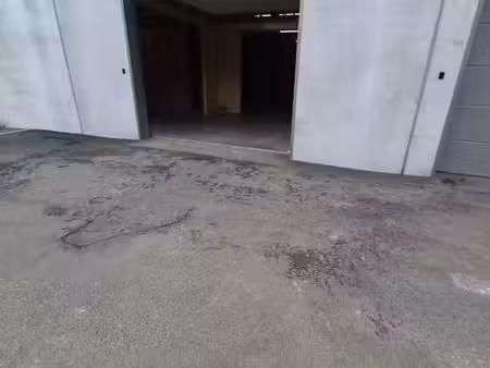 entrepôt - hall de stockage - garage