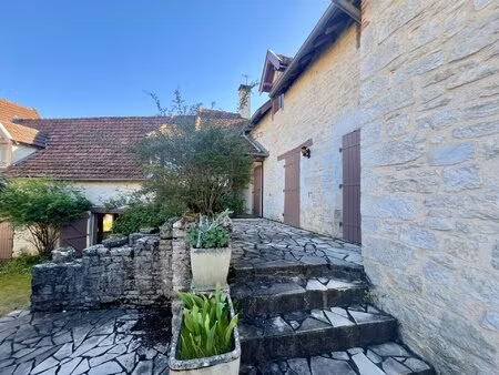 ensemble immobilier - trois maisons  grand garage et piscine