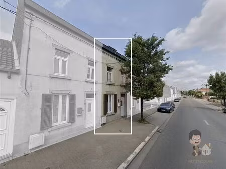 maison à vendre avec jardin et 3 chambres   roux (vbe07521)