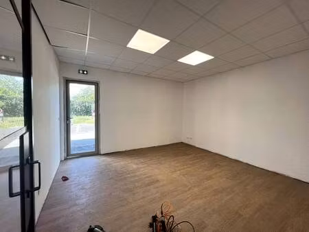 local d'activités à louer