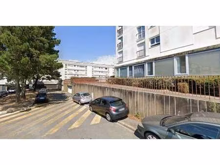 location garage box et parking à nantes bellevue (44000) : à louer / nantes bellevue