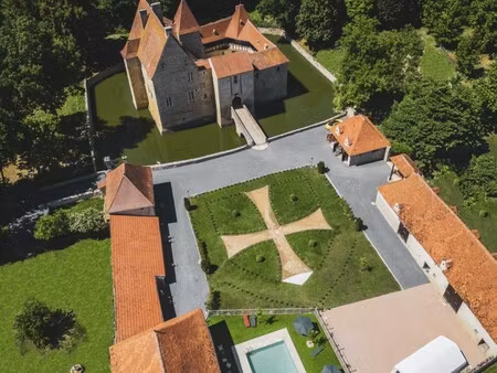 château à vendre à vichy
