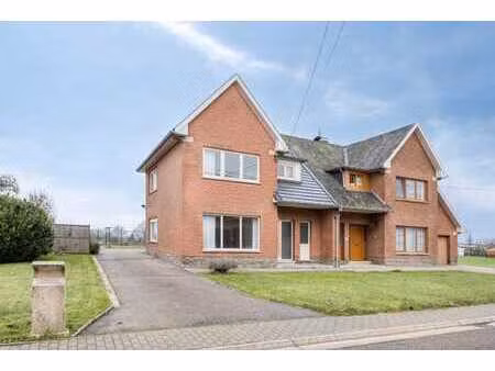 vivre au calme à proximité du centre de borgloon  avec vue s