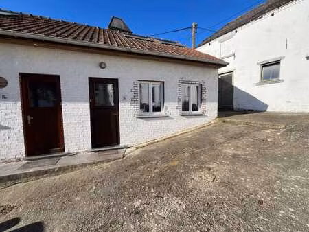 asquillies - appartement une chambre rénové