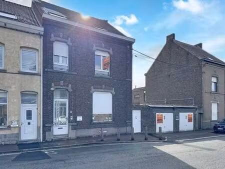 immeuble de rapport avec permis obtenu pour 3 appartements