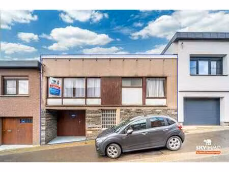 maison bel etage- 2ch- spacieux jardin- 2 terrasses- garage