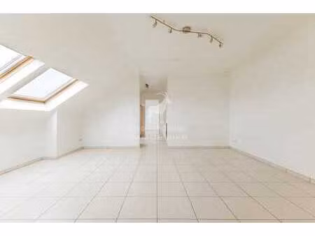 appartement 1 chambre à vendre à lobbes