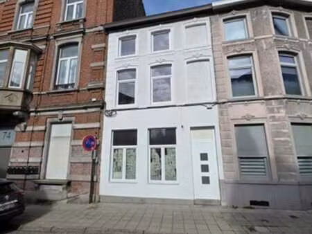 maison à rénover en gros oeuvre en plein centre de gosselies