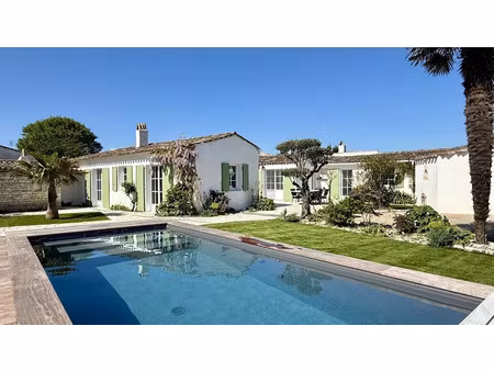 vente maison 6 pièces 140 m² à loix (17111)  1 300 000 €