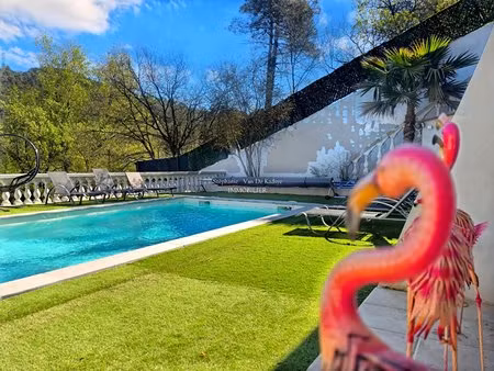 villa 4 chambres - dépendance 2 chambres - piscine - jardin