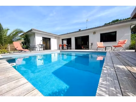 vente maison 5 pièces 134 m² à gujan-mestras (33470)  684 816 €