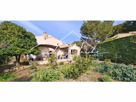 vente maison 7 pièces 208 m² à saint-mitre-les-remparts (13920)  743 000 €