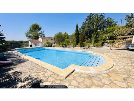 belle maison familiale provencale t5 avec piscine