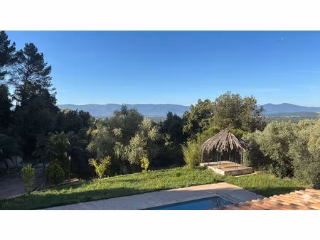 maison familiale dominante t8 - vue massif des maures
