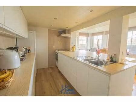 landelijk gelegen open bebouwing met tuin en garage te heule