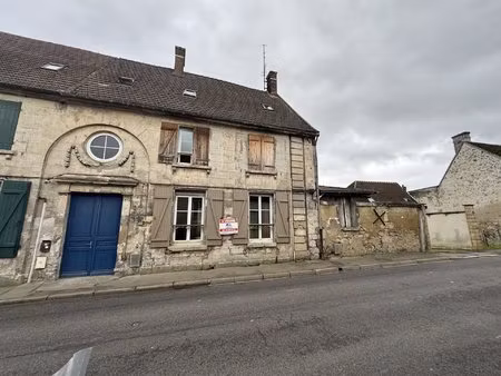 verberie : maison avec jardin.