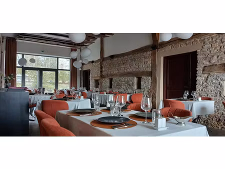 vente propriété 1000 m² à vesoul (70000)  3 500 000 €