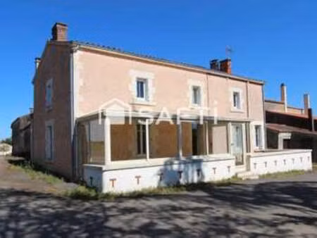 vente maison à saint-sulpice-en-pareds (85410) : à vendre / 137m² saint-sulpice-en-pareds