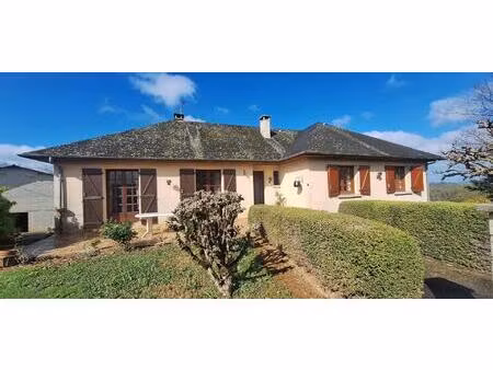 maison 131 m² – 4 chambres – terrain 7000 m² + bâtiment agricole 1000 m²