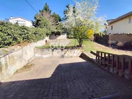 maison de ville située à boen sur lignon de115 m2 avec terrain